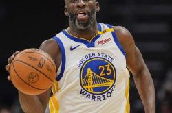 勇士绝杀时刻，篮网点燃赛场，库里迎来胜利！