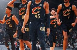 热火三巨头联手，复出首战轰40分得分突破，黄蜂冲击季后赛！