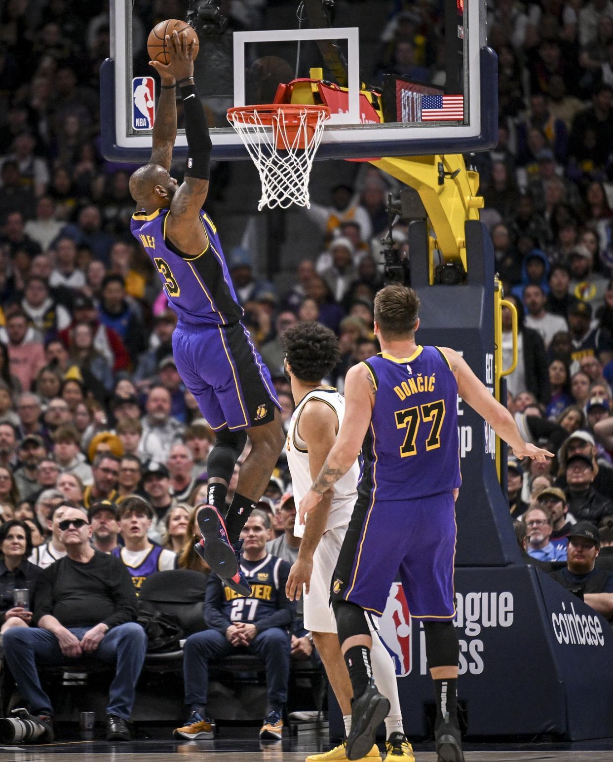 大坂直美与30激战独行侠分钟，出色发挥胜负难料！，詹姆斯焦点对战上演精彩一战的简单介绍